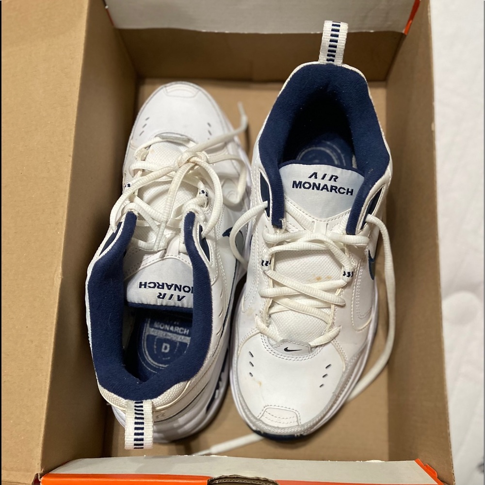Men’s Air Monarch Nike’s (size 7)